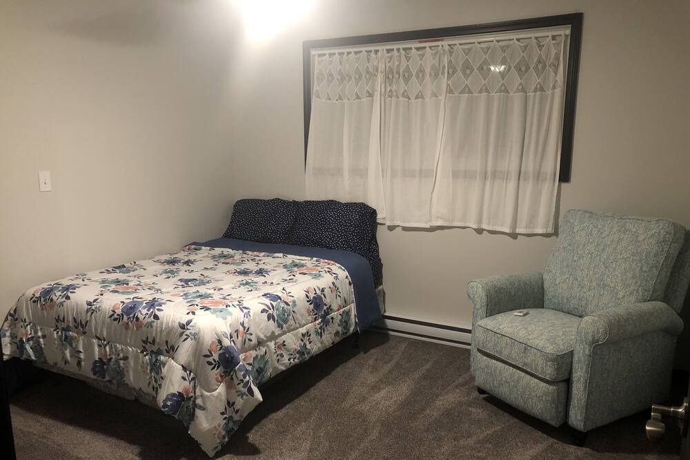 Photo of Bedroom in Keeseville