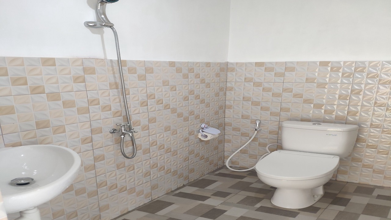 Photo of Bathroom in Bira