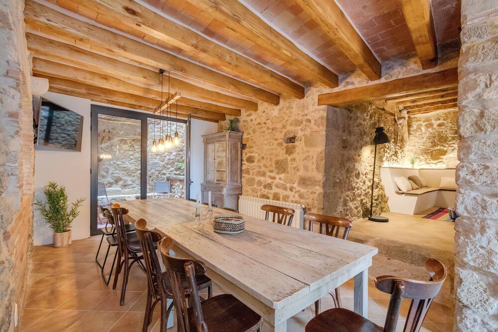 Photo of Kitchen in Sant Jordi Desvalls