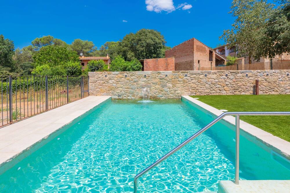 Photo of Outdoor in Sant Jordi Desvalls