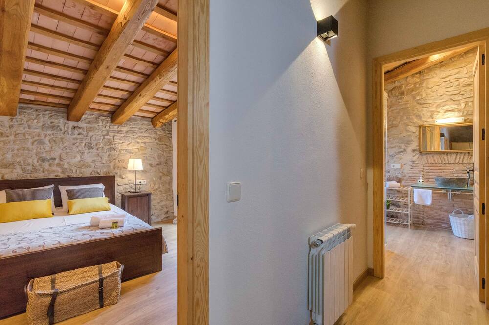 Photo of Bedroom in Sant Jordi Desvalls