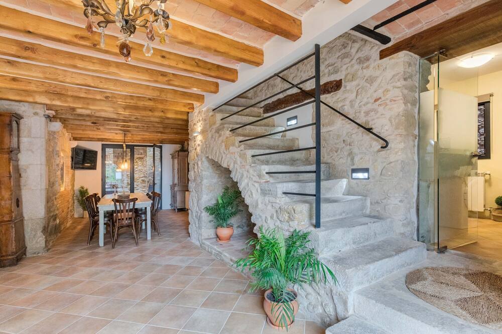 Photo of Livingroom in Sant Jordi Desvalls