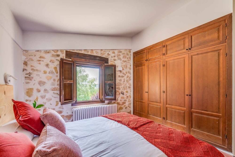 Photo of Bedroom in La Llacuna
