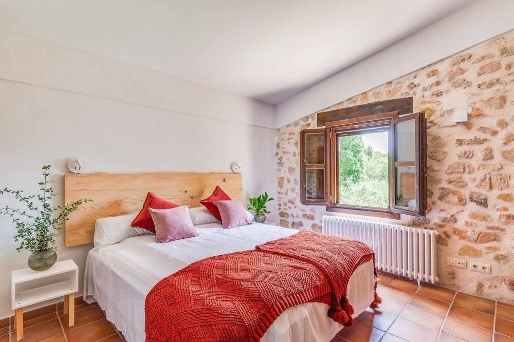 Photo of Bedroom in La Llacuna