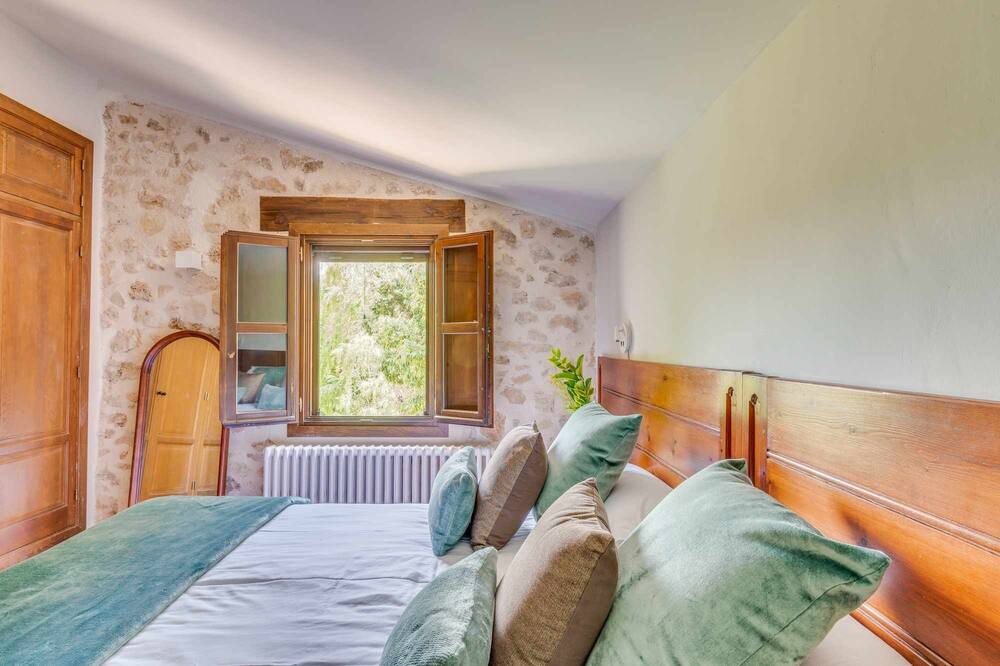 Photo of Bedroom in La Llacuna