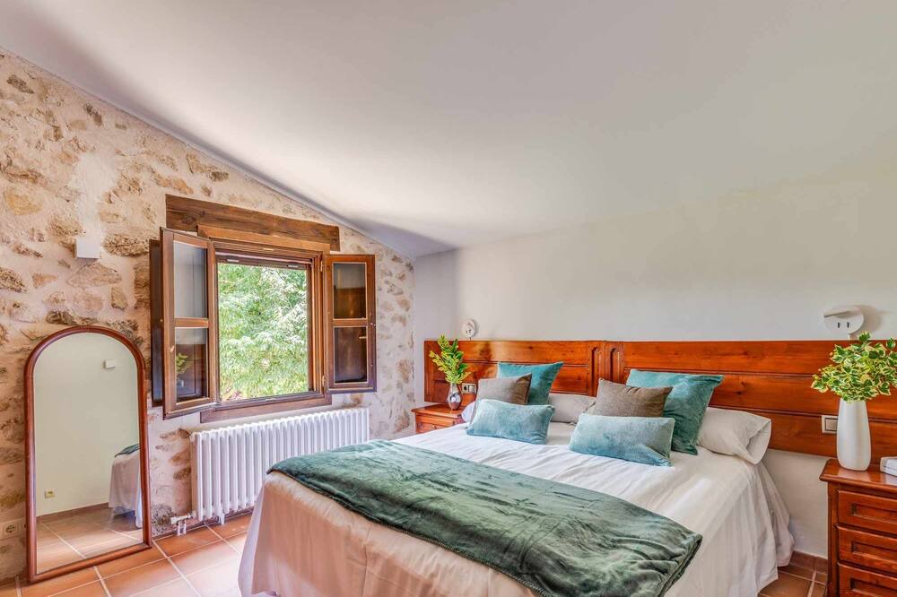 Photo of Bedroom in La Llacuna
