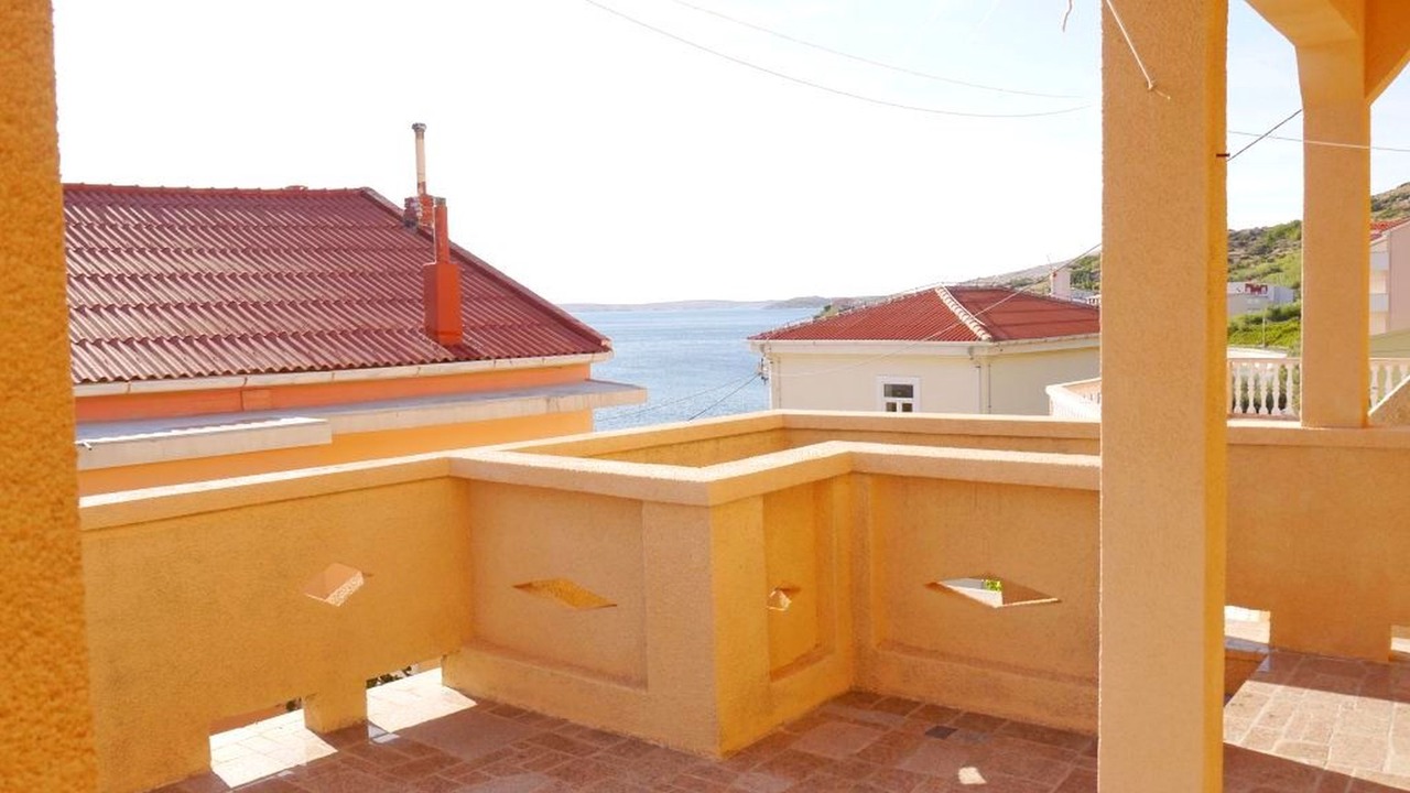 Photo of Patio Balcony in Metajna