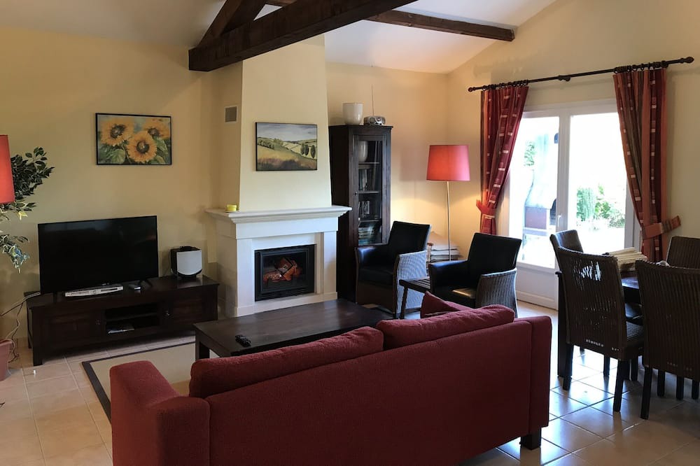 Photo of Livingroom in Les Forges