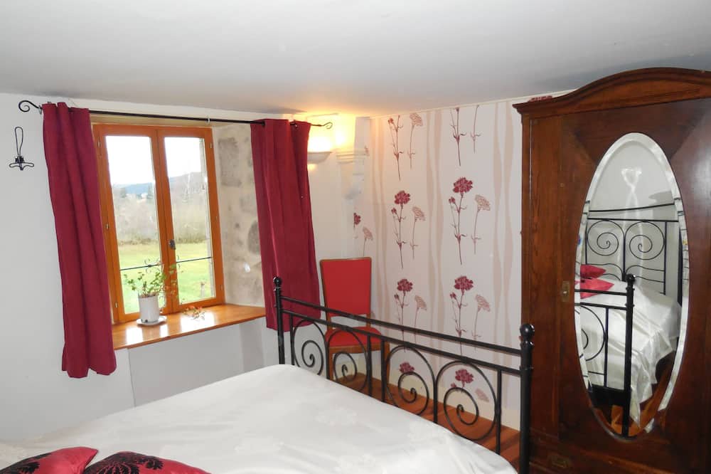 Photo of Bedroom in Saint-Germain-lʼHerm