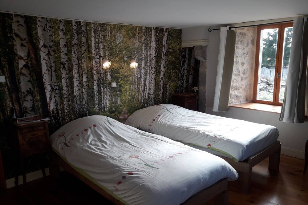 Photo of Bedroom in Saint-Germain-lʼHerm