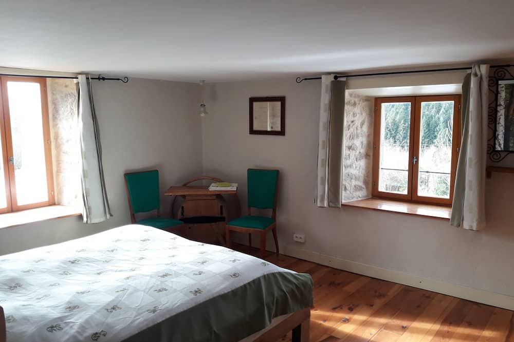 Photo of Bedroom in Saint-Germain-lʼHerm