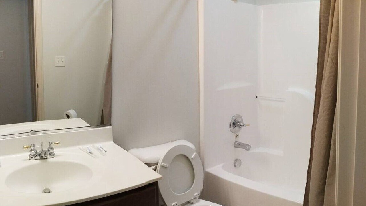 Photo of Bathroom in Masterson Station