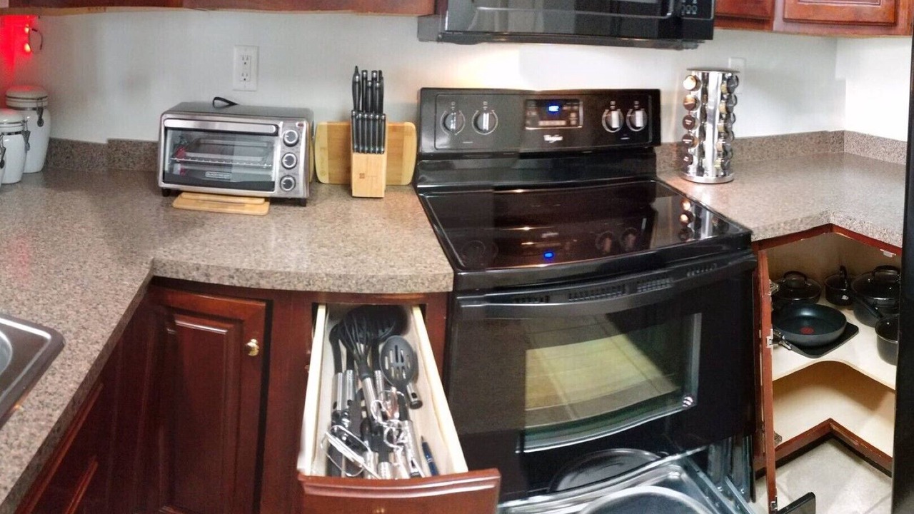 Photo of Kitchen in Masterson Station