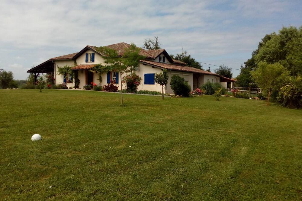 Photo of Outdoor in Ambax