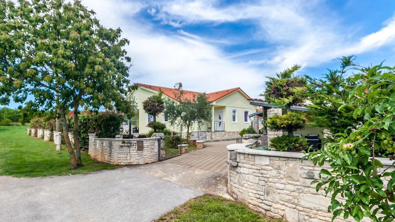 Photo of Outdoor in Marcana