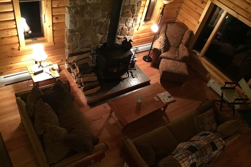 Photo of Bedroom in Town of Denning