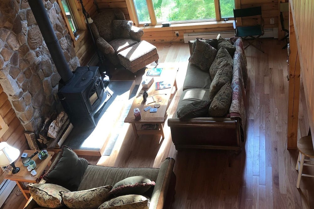 Photo of Bedroom in Town of Denning