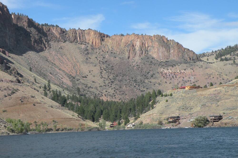 Photo of Outdoor in Salmon