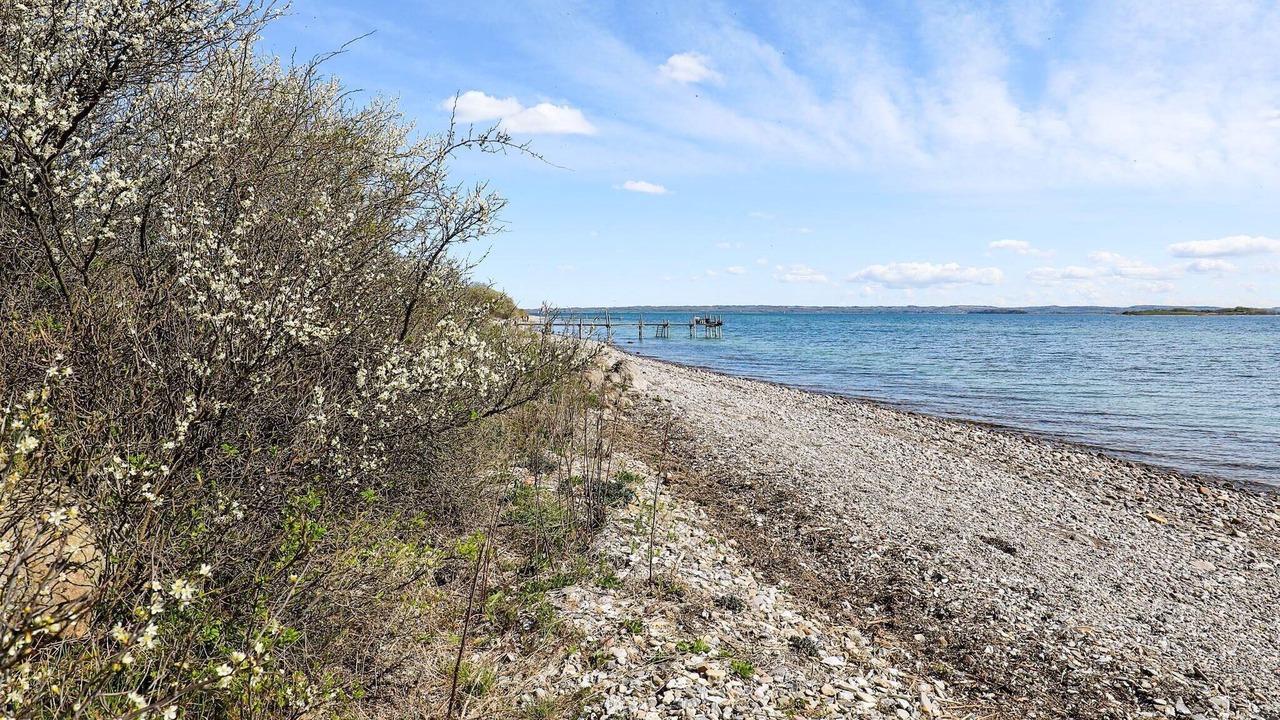 Photo of Others in Helnæs By