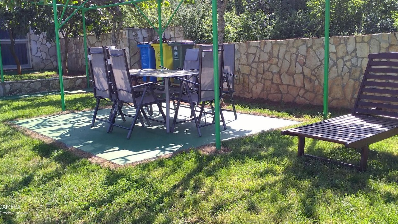 Photo of Outdoor in Sisan