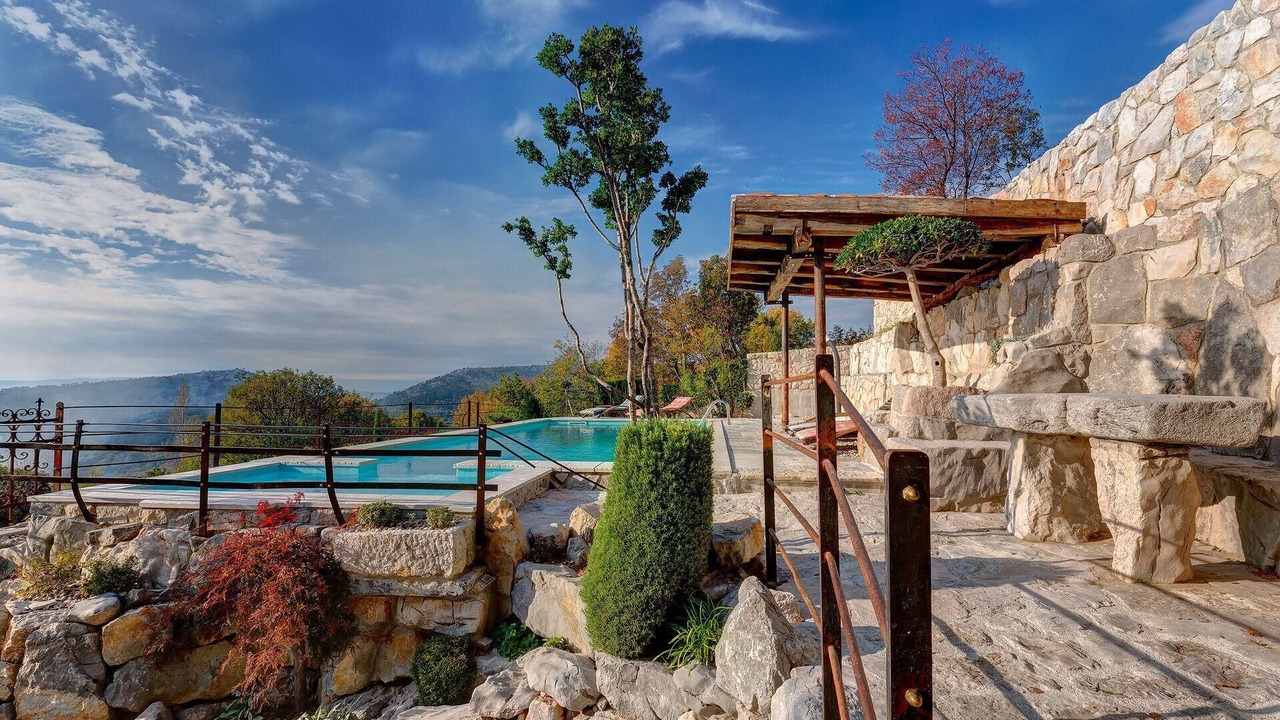 Photo of Outdoor in Bribir