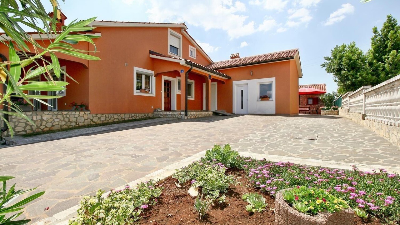 Photo of Outdoor in Kastel