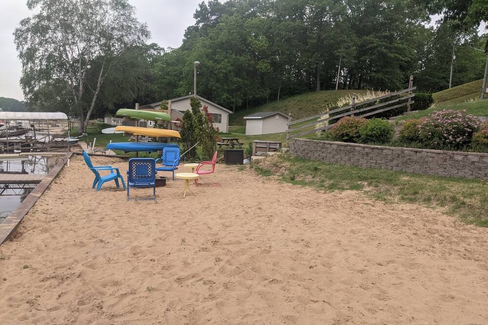 Photo of Others in Saugatuck