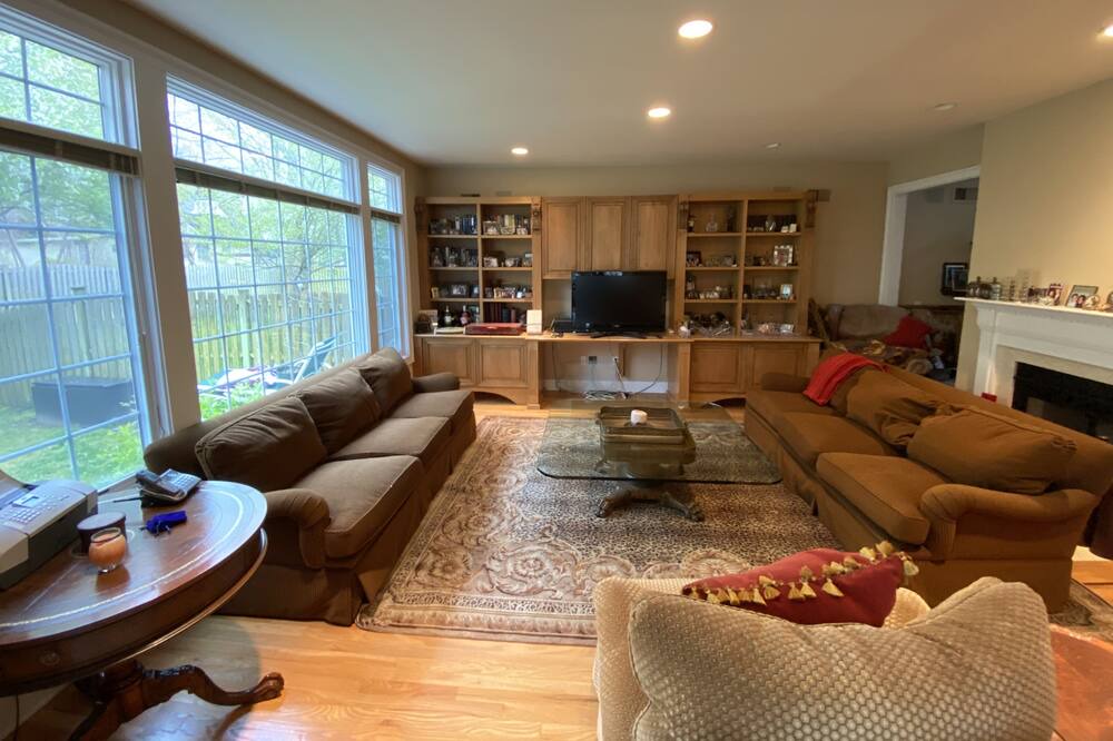 Photo of Livingroom in Cresskill