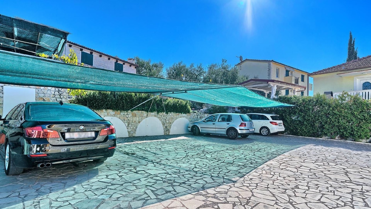 Photo of Outdoor in Businci