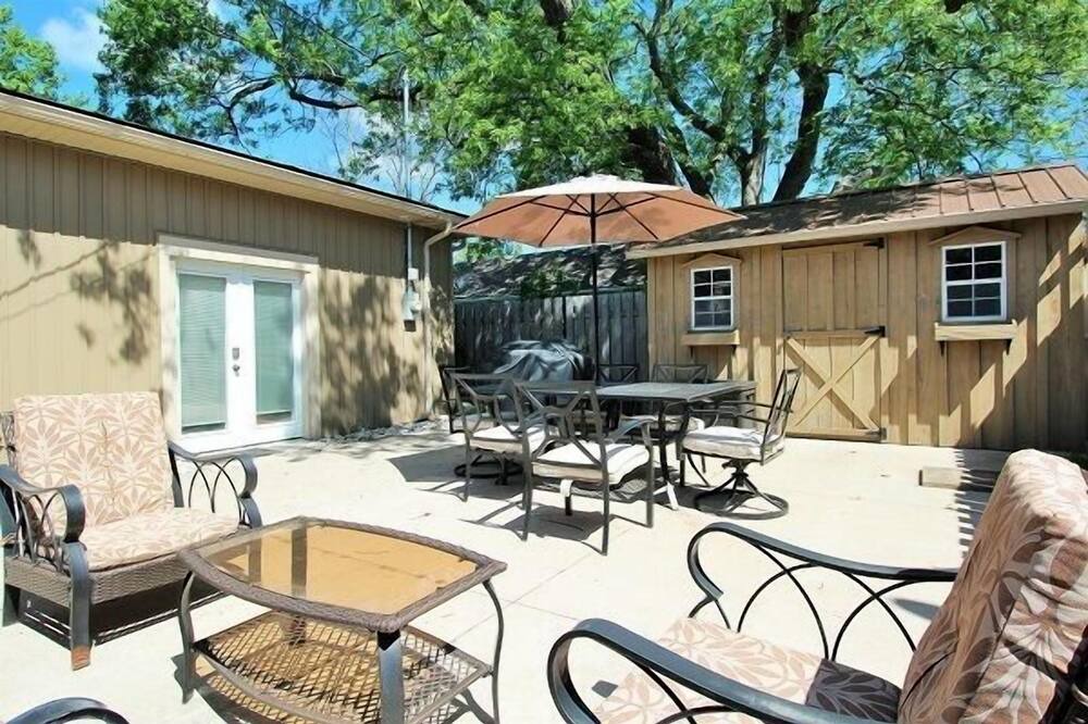 Photo of Patio Balcony in Fort Erie