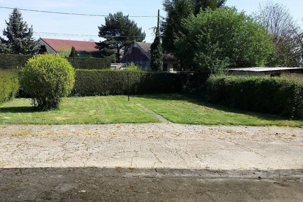 Photo of Outdoor in Villeneuve-la-Lionne