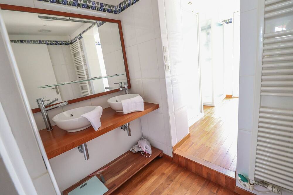 Photo of Bathroom in Le Moulinel