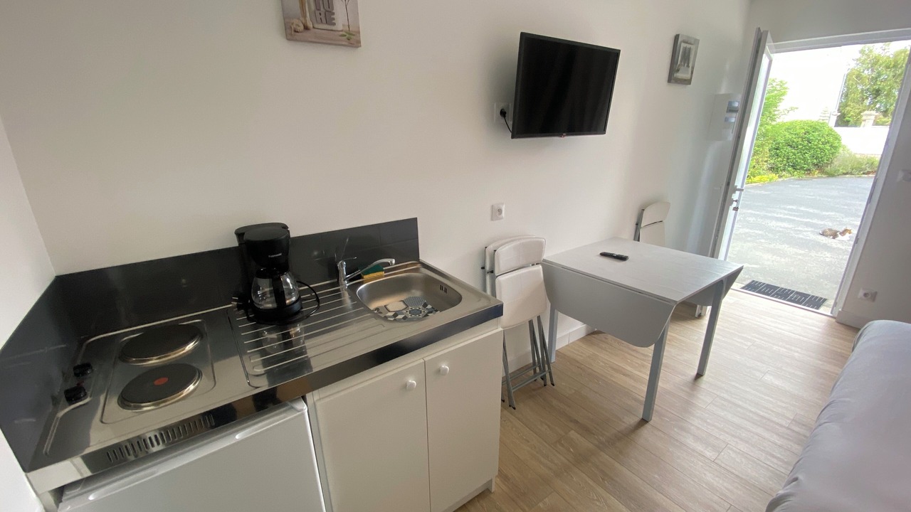 Photo of Kitchen in Saint-Come-de-Fresne