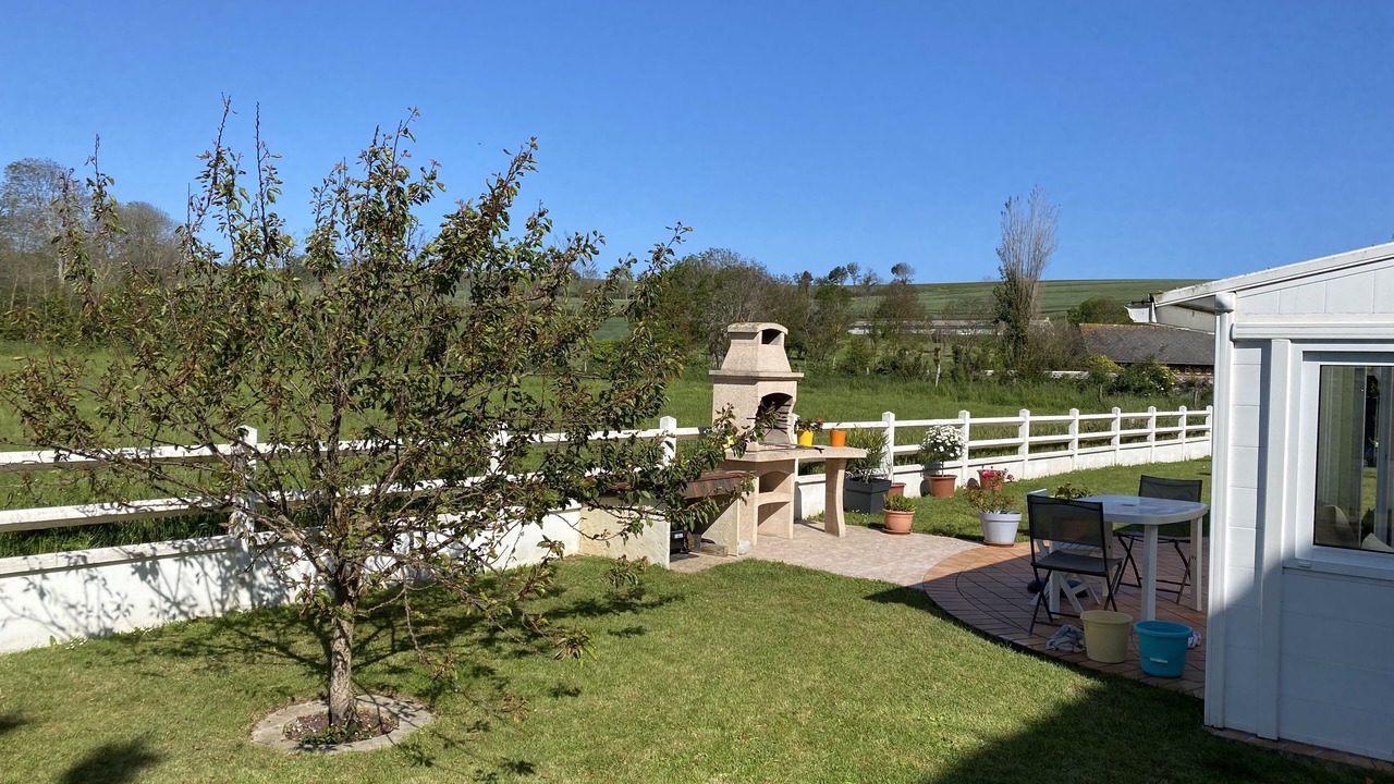 Photo of Outdoor in Saint-Come-de-Fresne