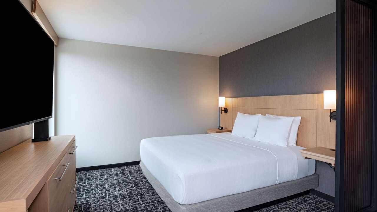 Photo of Bedroom in Four Points