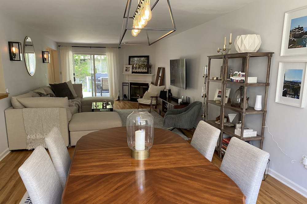 Photo of Livingroom in Cos Cob