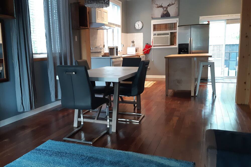 Photo of Bedroom in Pointe Claire