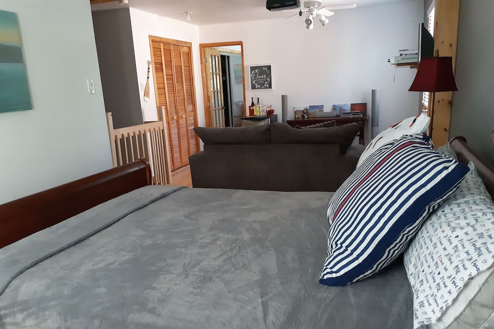 Photo of Bedroom in Pointe Claire