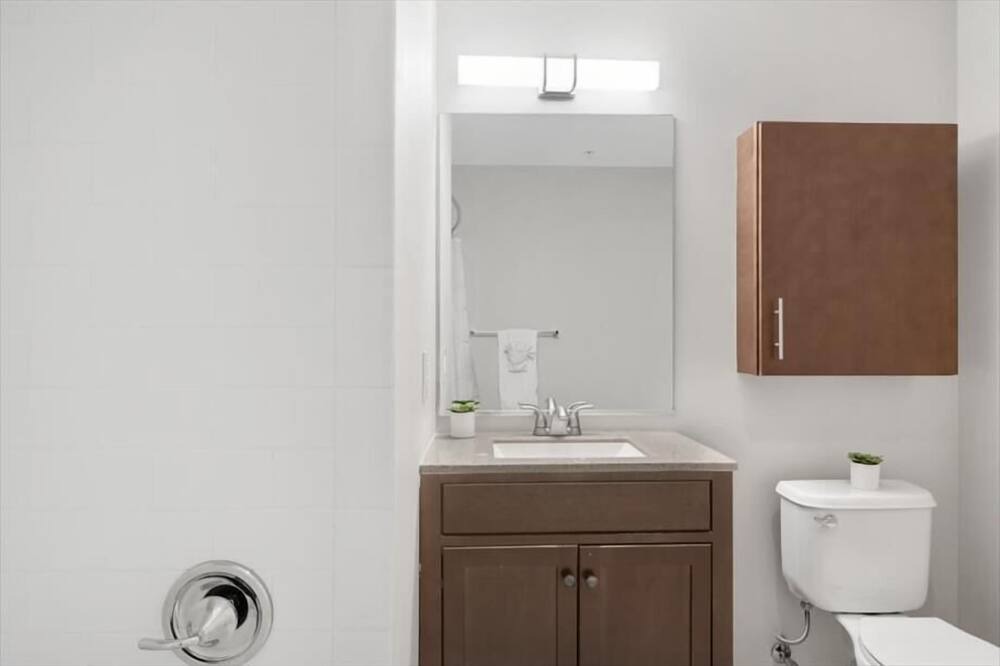 Photo of Bathroom in Hudson Exchange