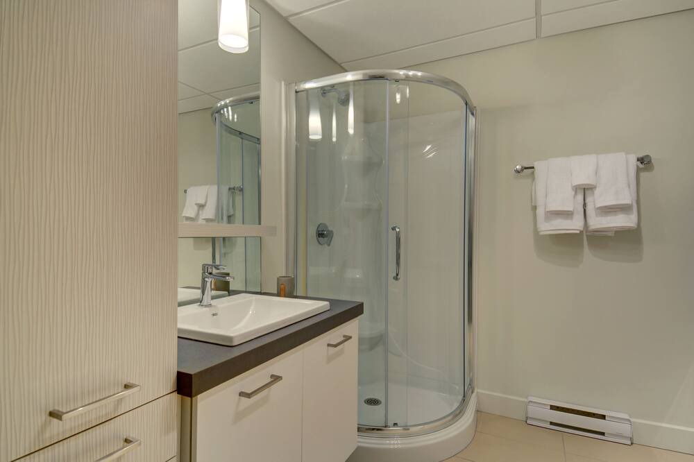 Photo of Bathroom in Cite-Universitaire