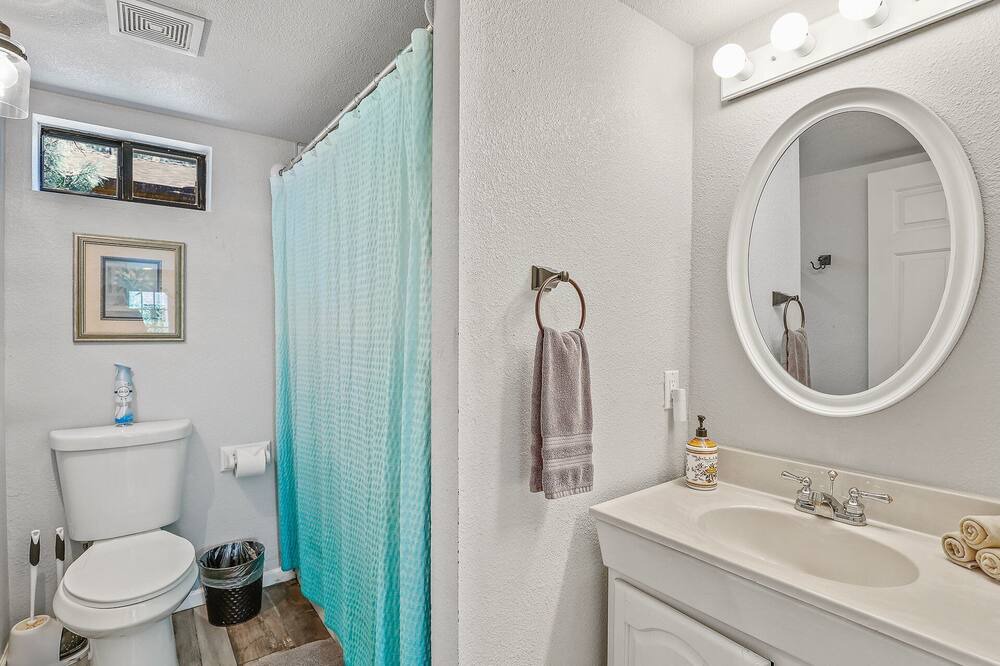 Photo of Bathroom in Munds Park