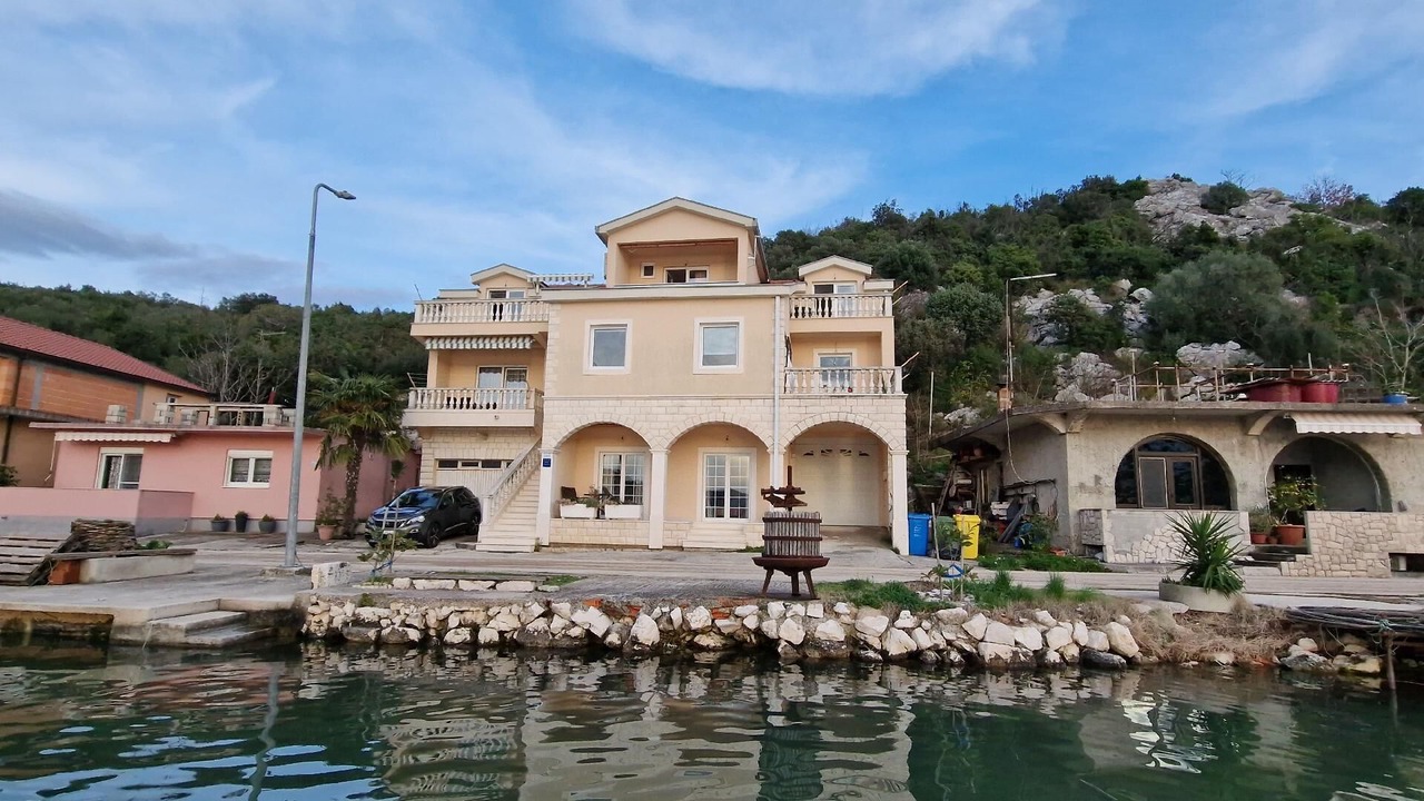 Photo of Outdoor in Ploce