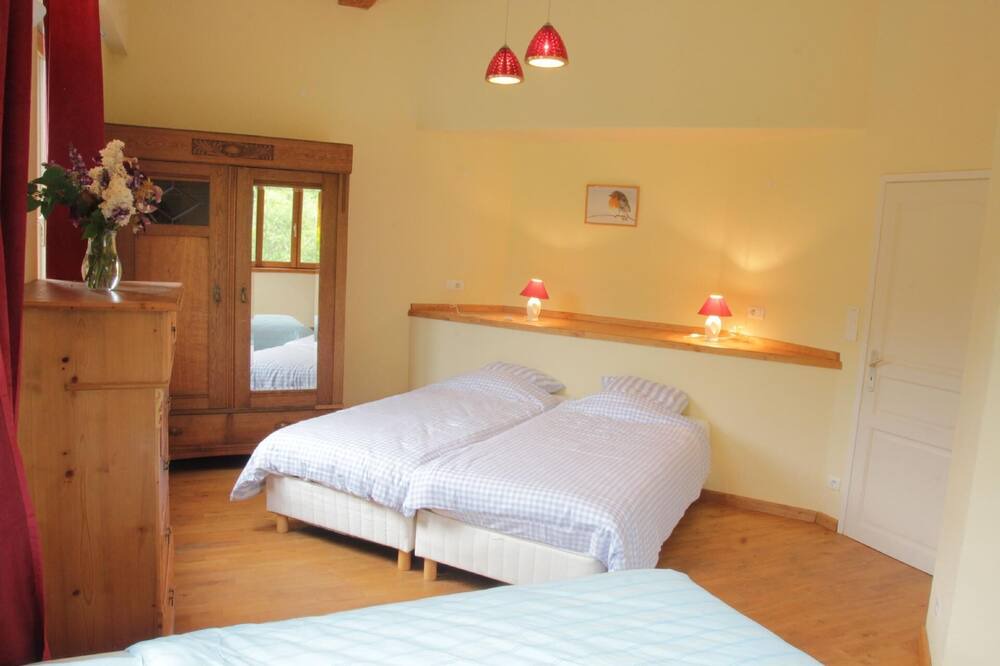 Photo of Bedroom in Sonnac-sur-l'Hers