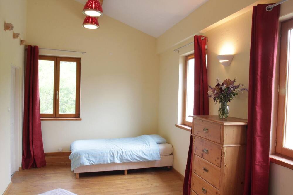 Photo of Bedroom in Sonnac-sur-l'Hers