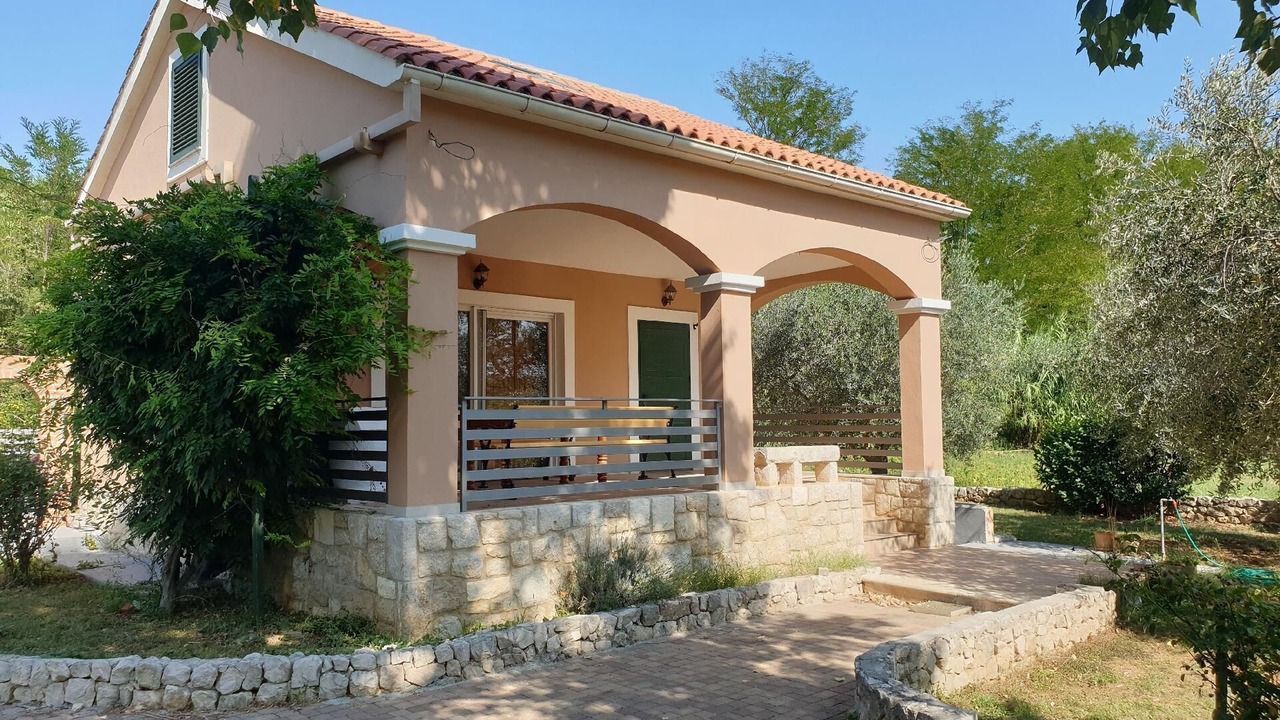 Photo of Outdoor in Nin