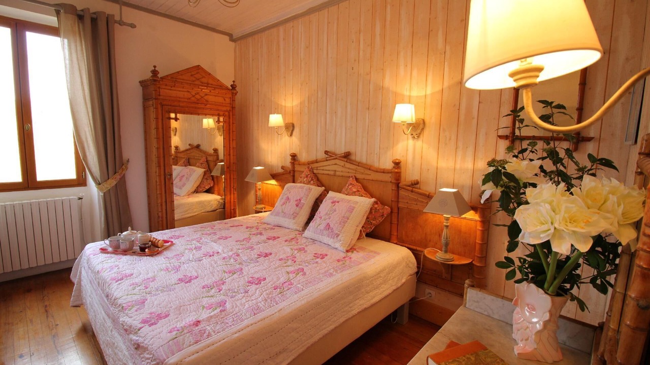 Photo of Others in Lanquais