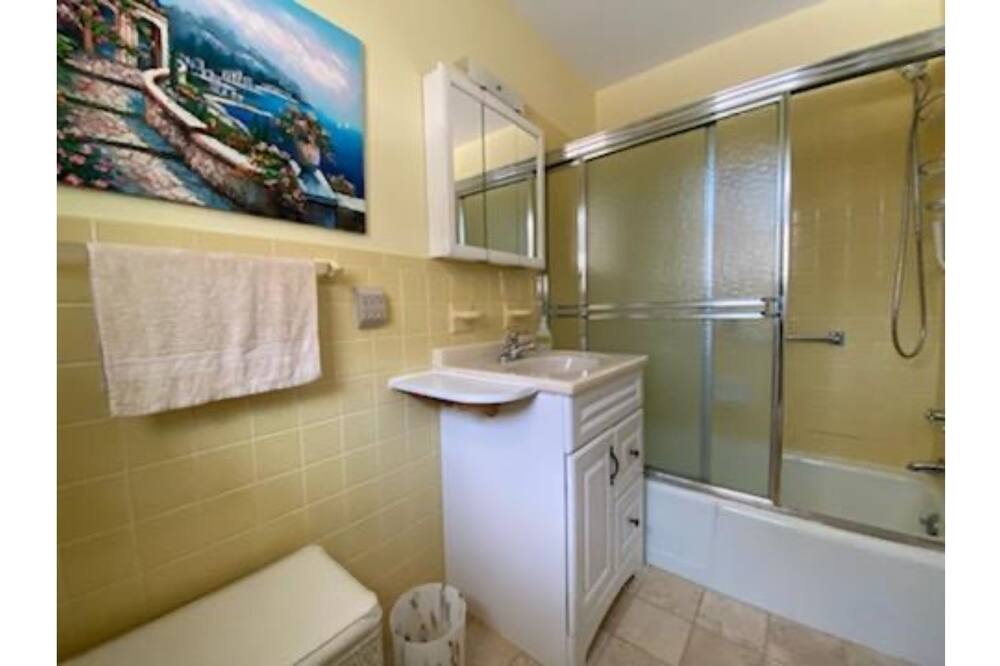 Photo of Bathroom in East Marion