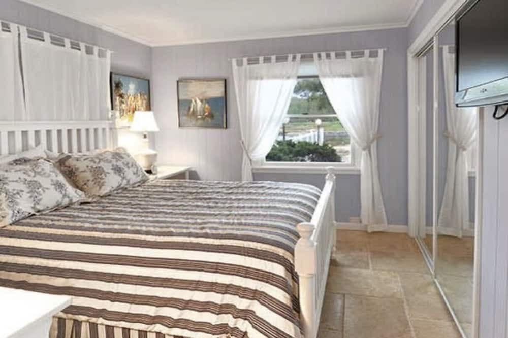 Photo of Others in East Marion