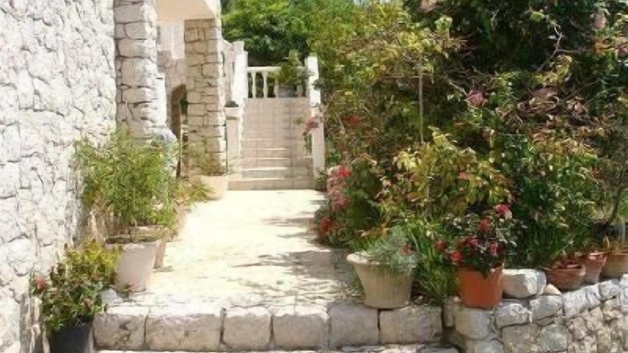 Photo of Outdoor in Gattieres