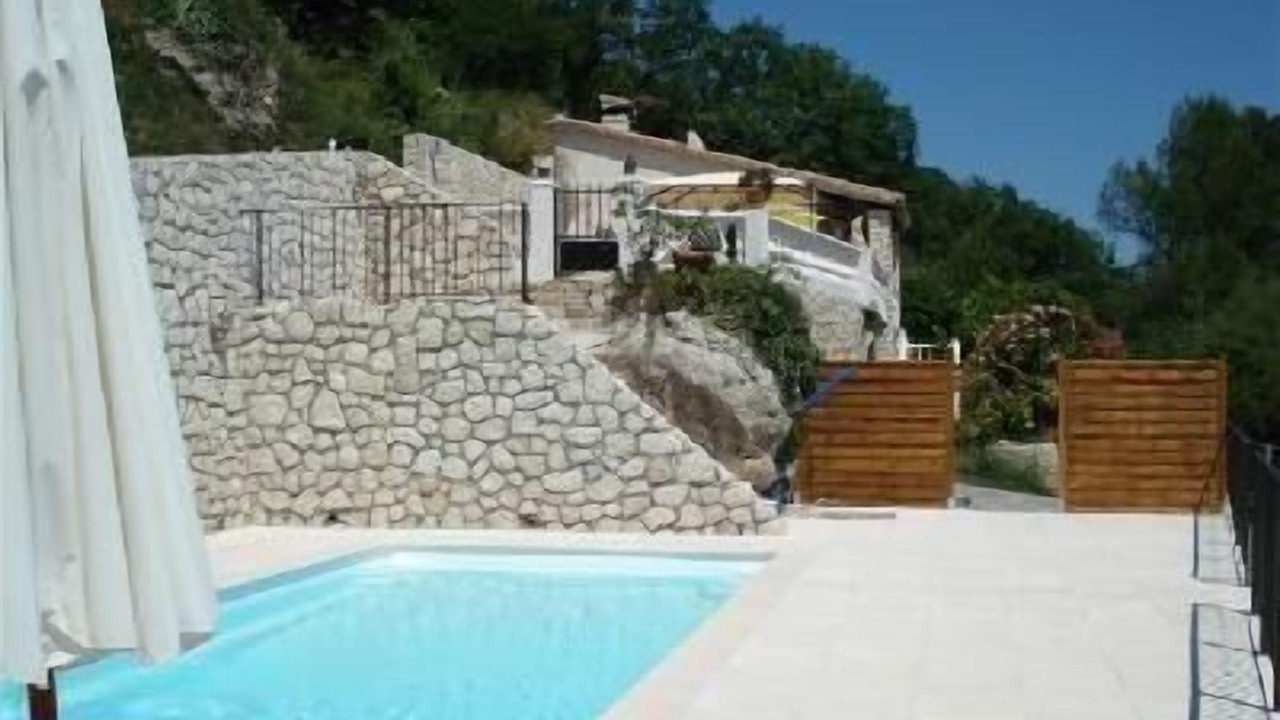 Photo of Outdoor in Gattieres